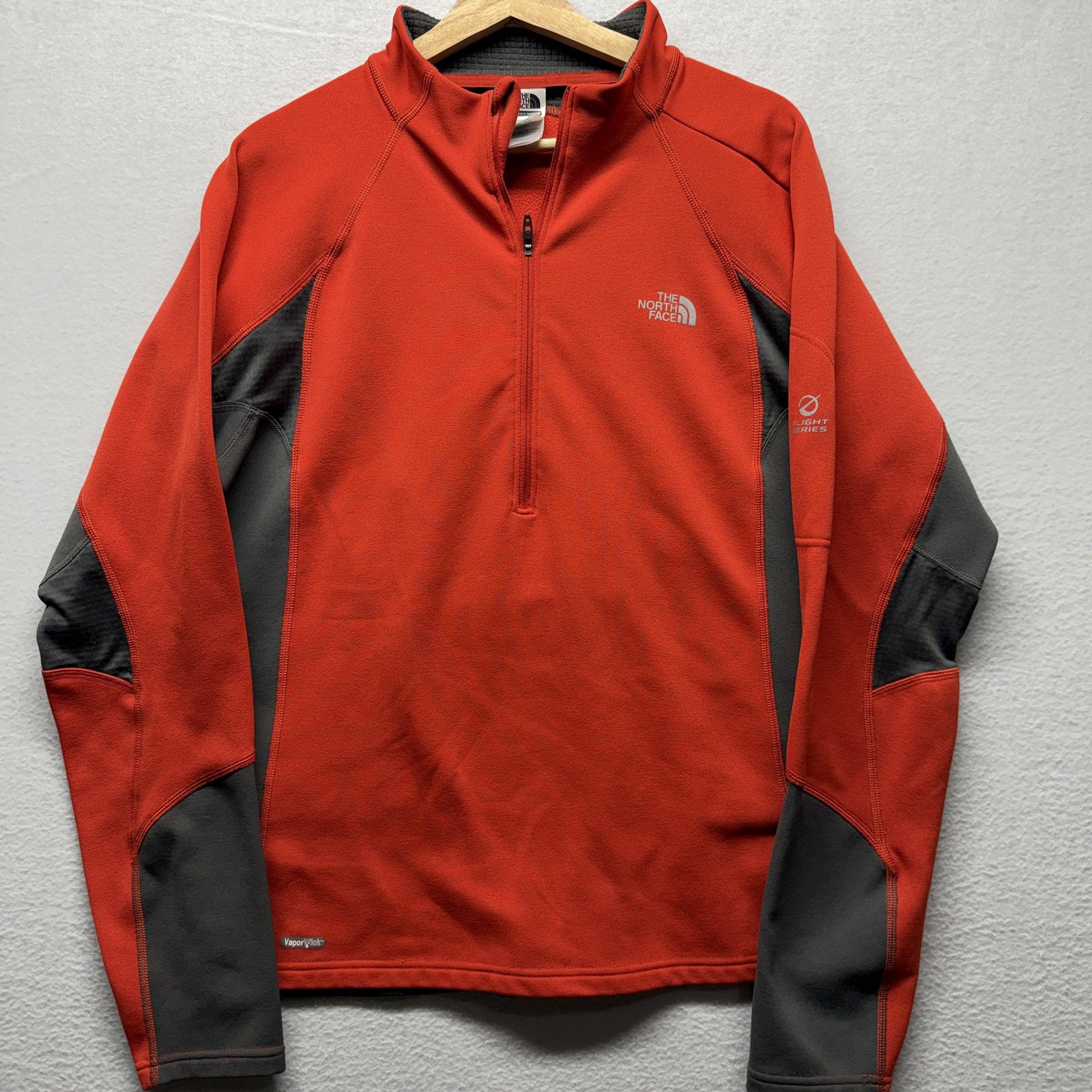 North Face Flight Series Sweater Mens Medium Red Gray Quarter Zip Pullover gallery