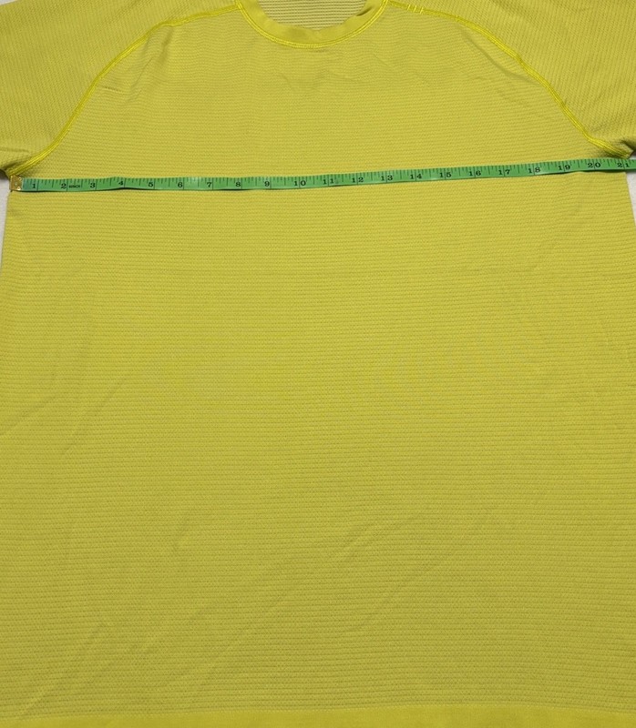 Lululemon Metal Vent Tech Short Sleeve Yellow T-Shirt 2.0 Mens Size Large Shirt gallery