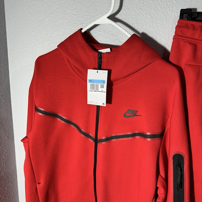 Men’s Nike Sportswear Tech Fleece Red Hoodie Size L & Joggers Size M CU4489-657 gallery