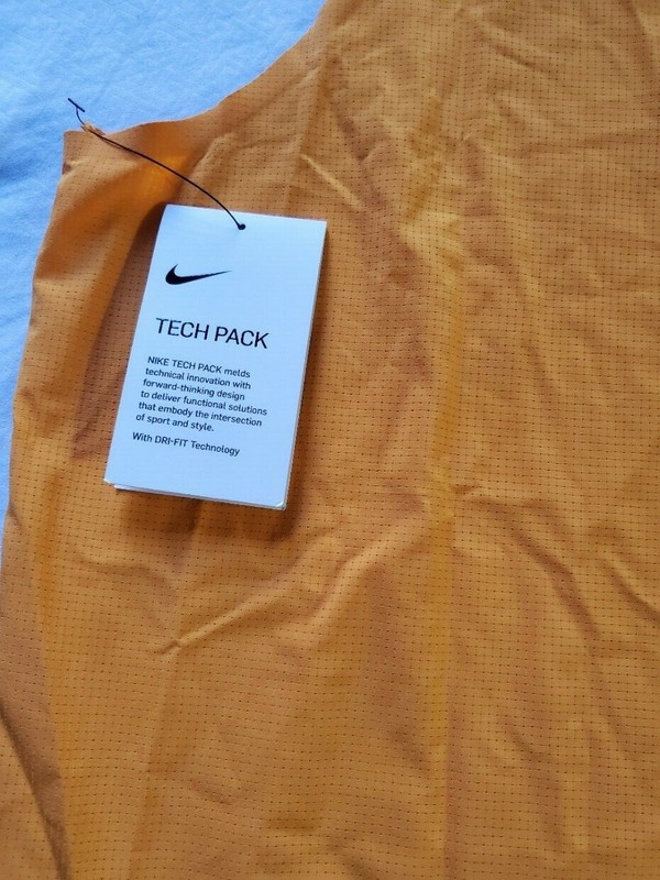 Nike Tech Pack. Men Running Woven Mesh Vest Tank Top BV5665-886. SIZE M gallery