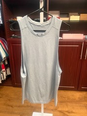 LOT OF 2 MEN’S LULULEMON METAL VENT TANK TOP SHIRTS SIZE MEDIUM M BLUE GREY