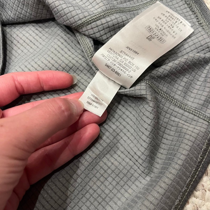 Patagonia Capilene Midweight Zip Neck Baselayer Pullover M Gray Outdoor Hike gallery