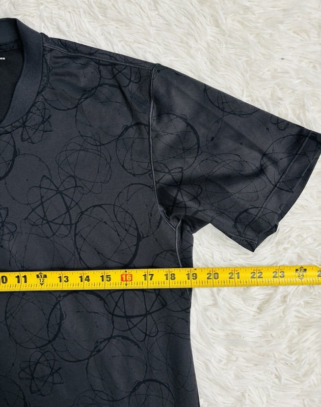 Futura Laboratories x Uniqlo Atomic Print DRY-EX 1/4 Zip Polo Shirt Gray Mens M gallery
