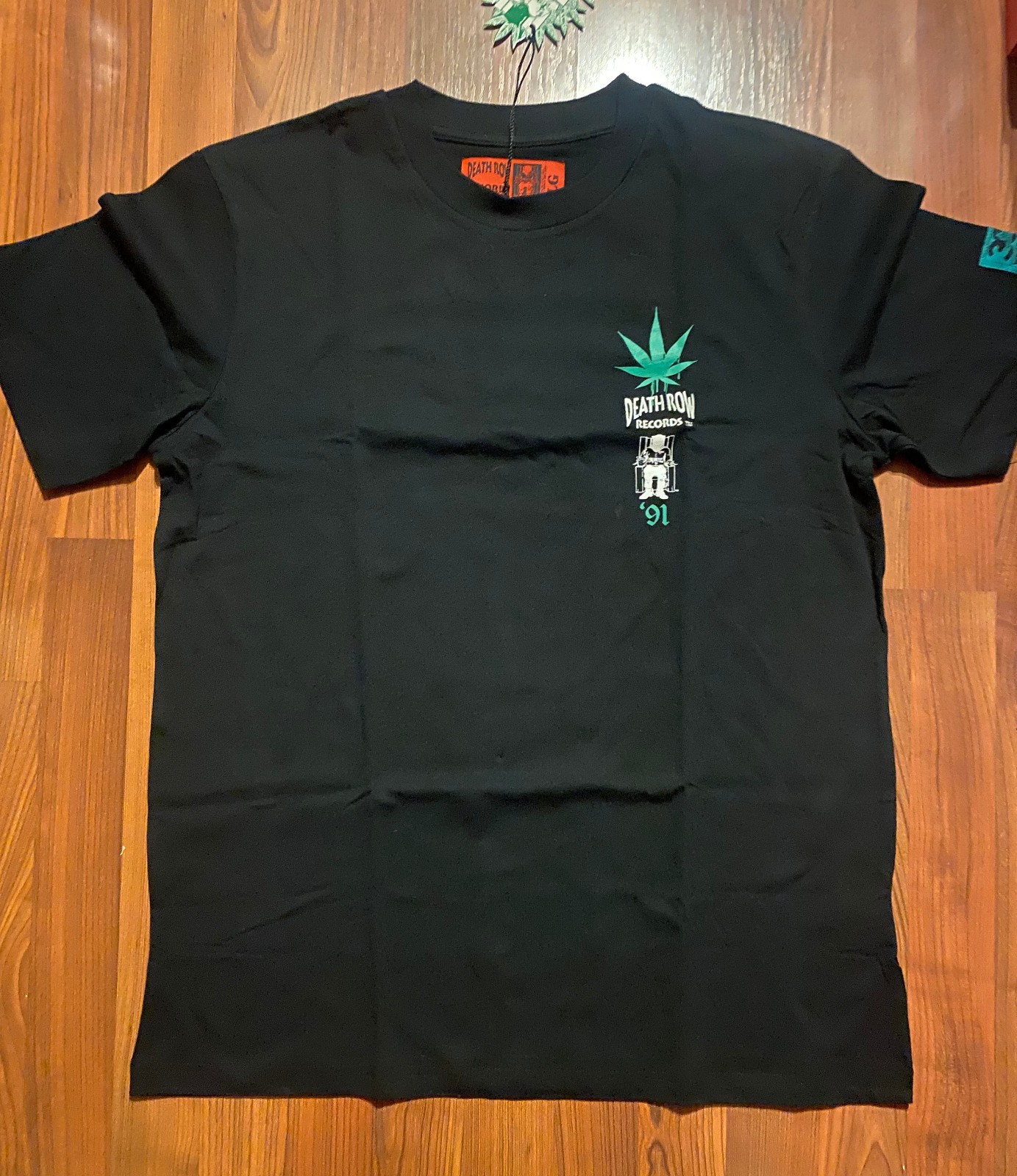 NEW Death Row Records Untouchable Chronic Dr Dre Snoop Dogg Shirts RARE Large XL gallery
