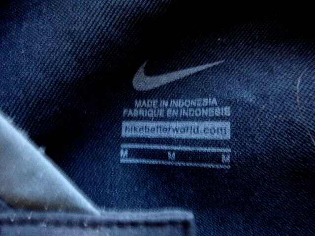 NIKE black baseball warmup shortsleeve pullover button closure two pockets med. gallery