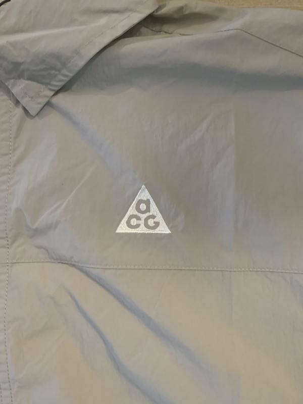 Nike ACG Orb Weaver UV Repel Oversized Button Up Shirt Grey Sz L (HJ2883-009) gallery
