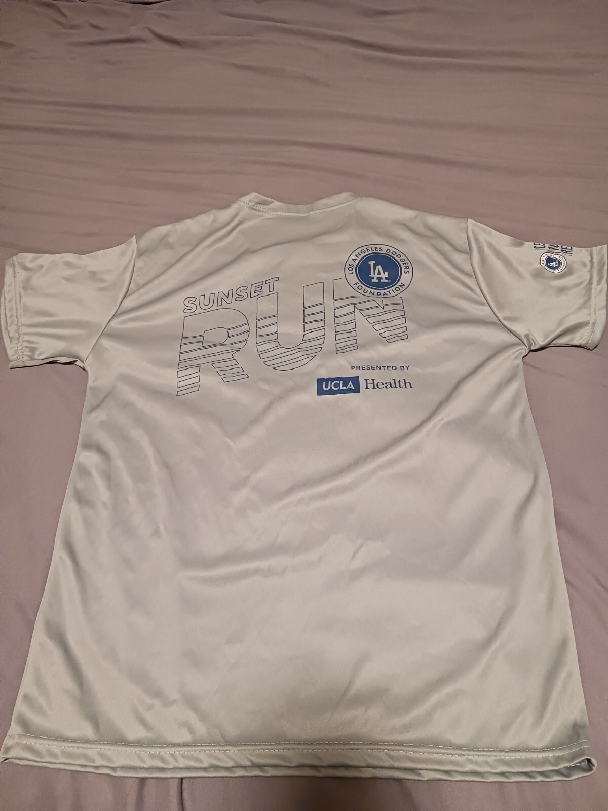 LA Dodgers (2023) Official Sunset Run Activewear T-Shirt Size Small gallery