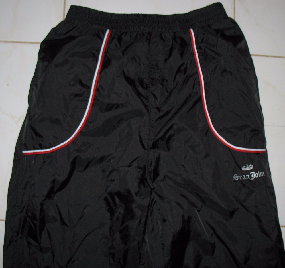 SEAN JEAN - L ( 16 - 18 ) - BLACK NYLON / MESH POLY LINING ATHLETIC PANTS