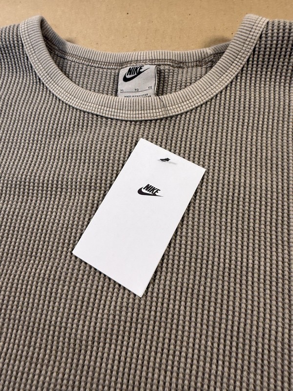Nike Life Heavyweight Waffle Thermal Long Sleeve Brown Mens M FZ6579-429, NWT gallery