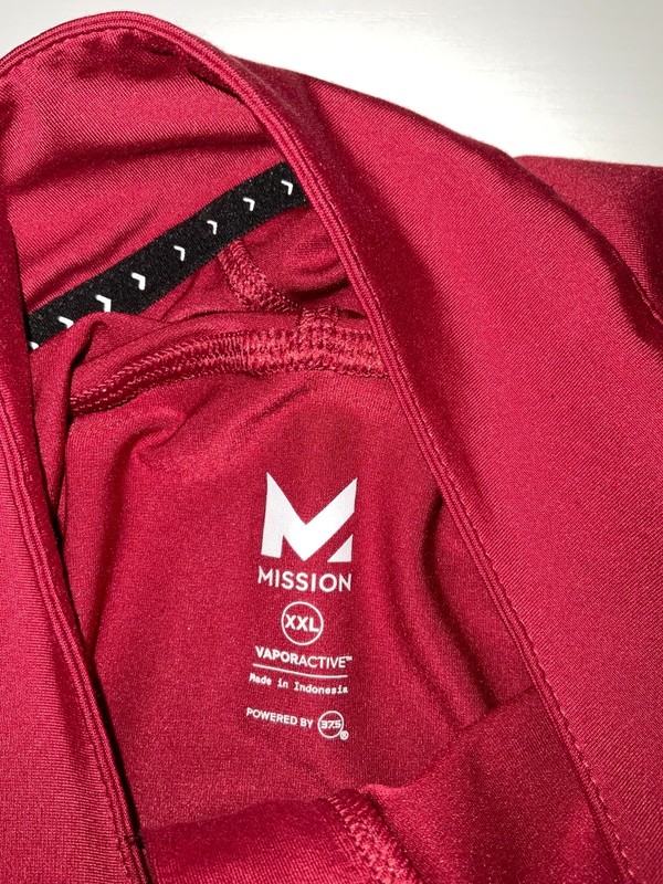 Mission Men's VaporActive Lightweight 1/4 Zip Long Sleeve Pullover Burgundy XXL gallery