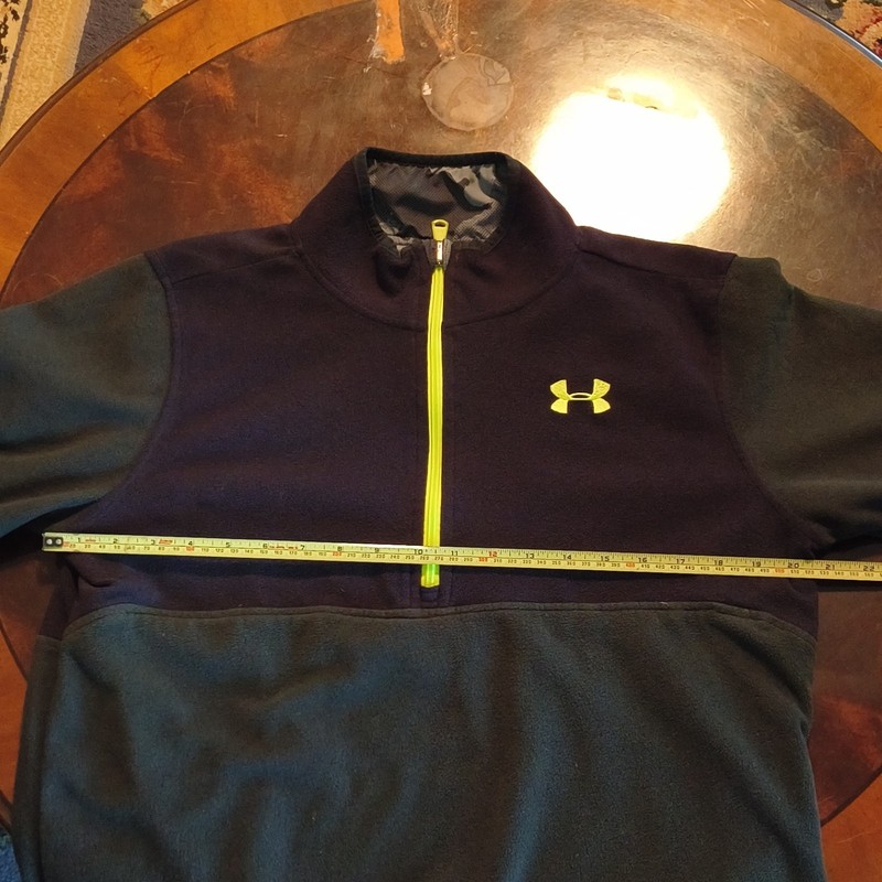 Under Armour Reversible 1/2 Zip Pullover Camo & Olive (See Measurements) gallery