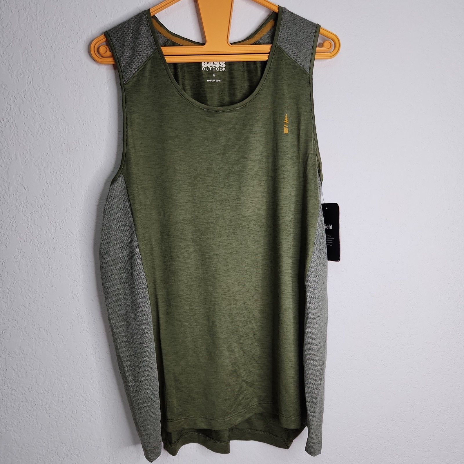 Bass Outdoor BCool base layer Bshield Multi-Sport Athletic Men's M Tank Top NWT gallery