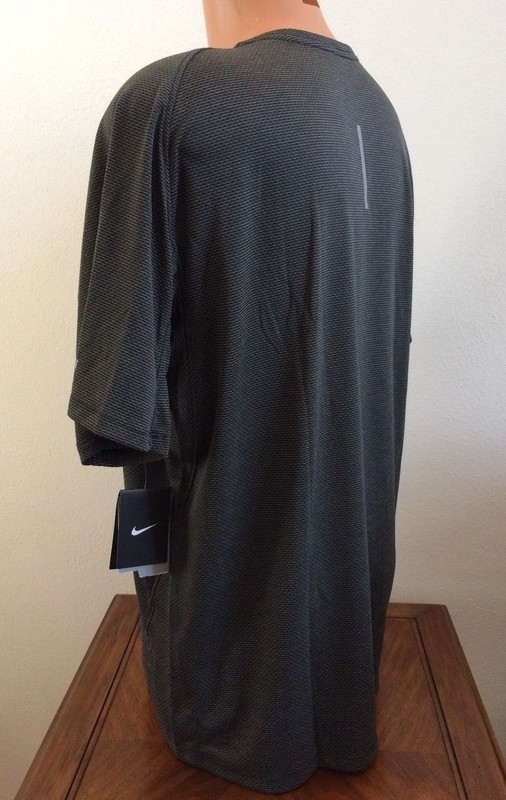 Nike Aeroreact Shirt Short Sleeve Running Athletic Black 920785 Men's XXL 2XL gallery