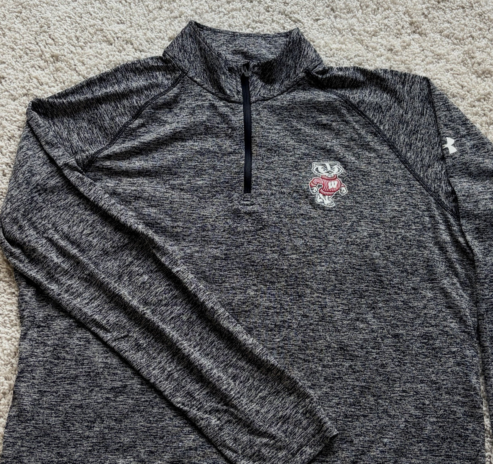 Under Armour Wisconsin Badgers Pullover Mens XL Gray Loose HeatGear 1/4 Zip gallery