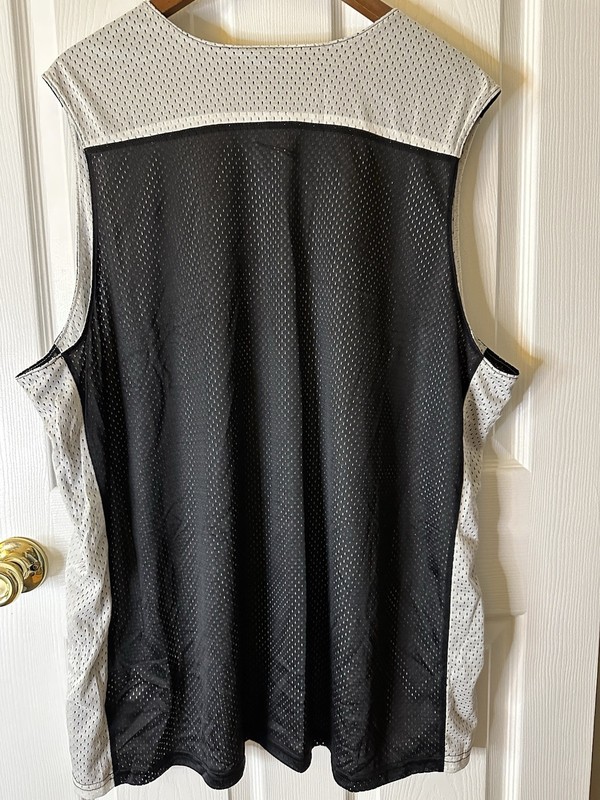 Nike Practice Reversible White And Black Basketball Jersey Mens Size XL gallery