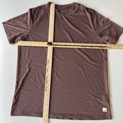 Vuori Current Tech Tee Shirt Mens Medium Plum Performance Short Sleeve V195 READ