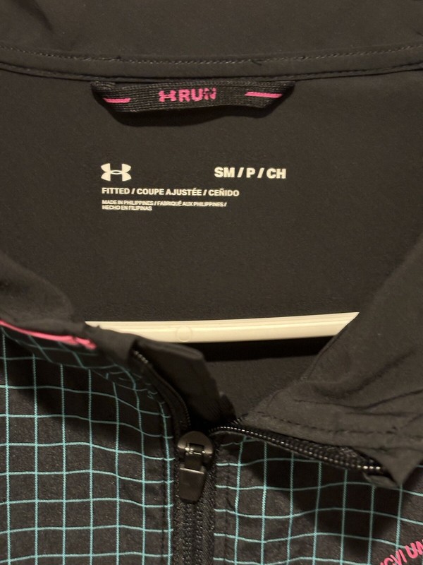 Under Armour Run Anywhere Full Zip Running Jacket Black 80's Vibe Men's Small gallery