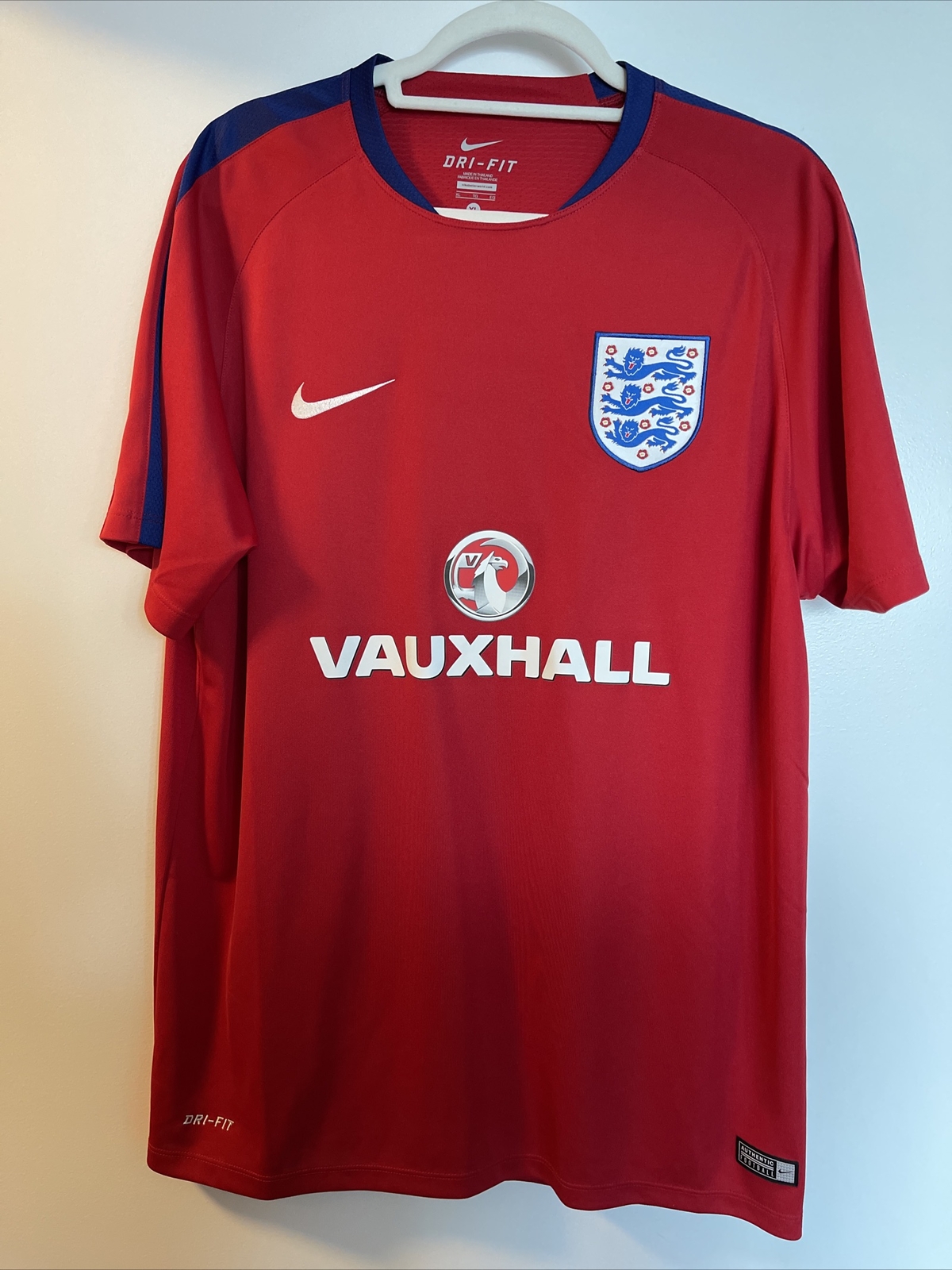 Nike Team Jersey England Authentic Dri Fit Red Mens Size XL Wear For World Cup gallery