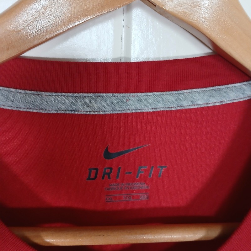 Nike Dri-FIT T-Shirt Mens XXL Red Short Sleeve Performance Active 520946-648 gallery