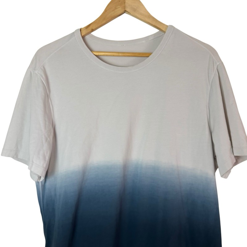Lululemon Mens Large 5 Year Basic Tee T-Shirt short sleeve Ombre White / Blue gallery