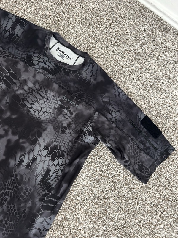 Kryptek Mens Valhalla Camo Performance Short Sleeve Pocket T-Shirt Black Grey XL gallery