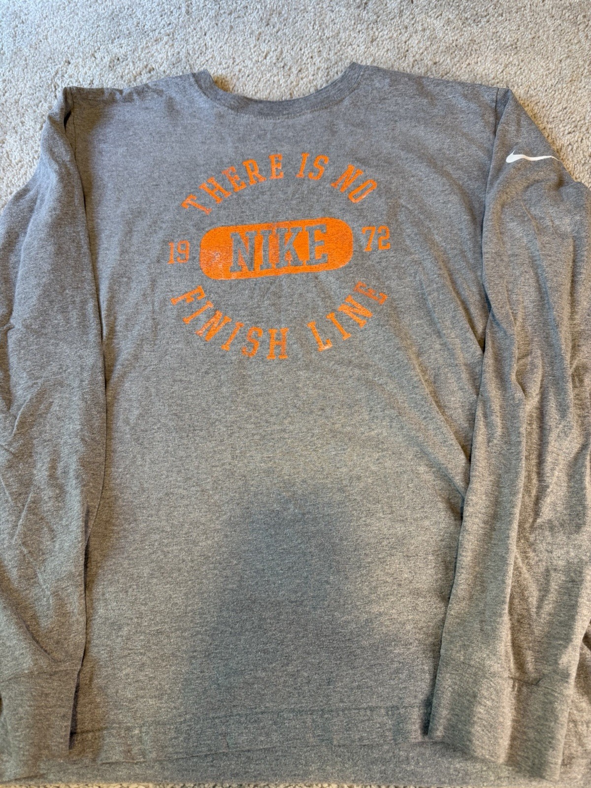 Nike Better World Men's XL Gray Long Sleeve Crew Neck Graphic Logo Tee gallery