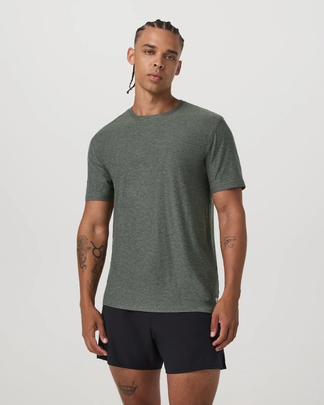 Vuori Men’s Strato Tech Tee River Rock Heather size:XS gallery
