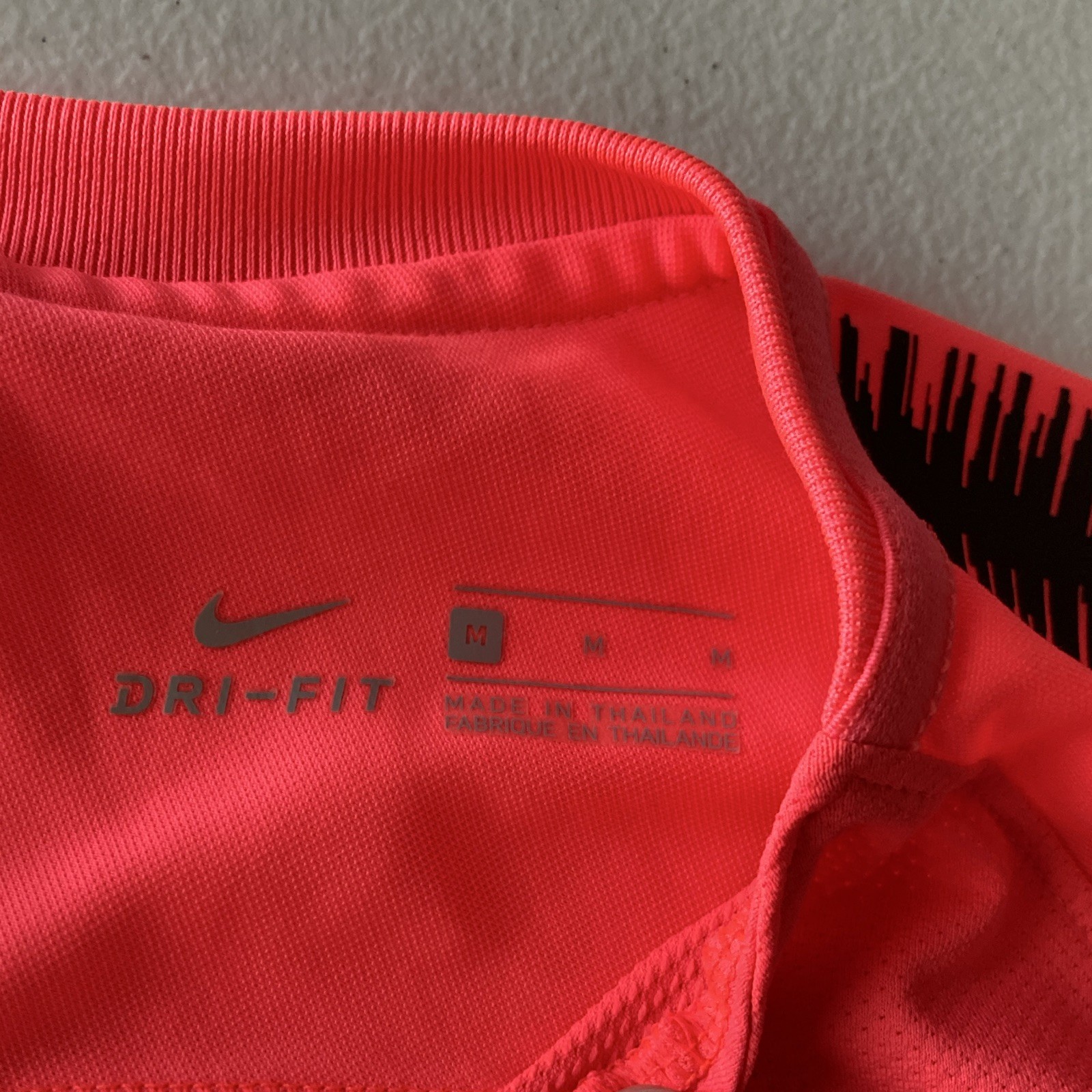 Nike Dri-FIT Moisture Wicking Breathable Pink Crewneck Tee Shirt Men’s M gallery