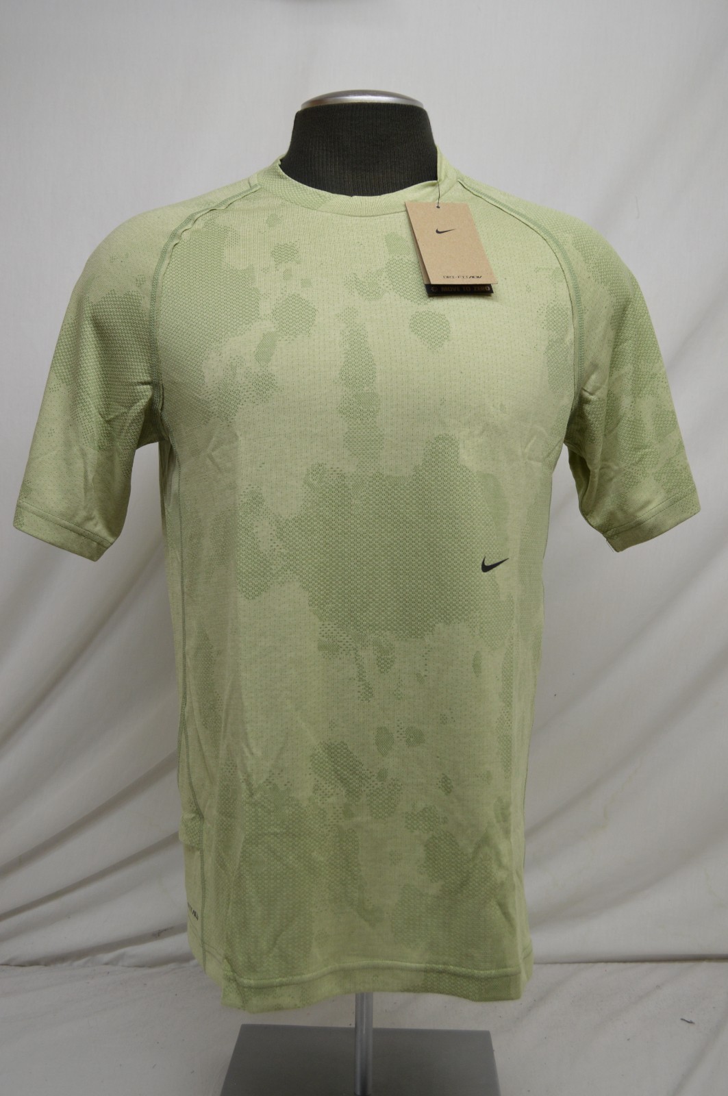 NEW NIKE APS DRI-FIT ADV AXIS ENGINEERED TOP SHIRT OLIVE DX6954-371 SMALL gallery