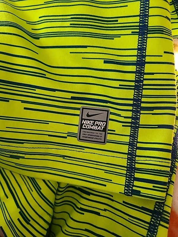 Nike ProCombat Shirt Green Hyperwarm Compression DriFit Performance Youth XL gallery