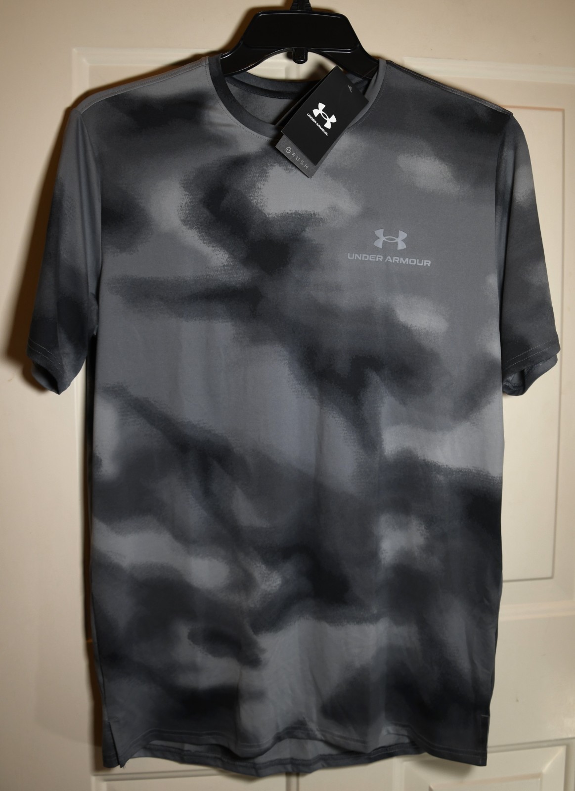 NWT Under Armour RUSH Vanish Energy Print Mens Medium Gray T-shirt 1383974 gallery