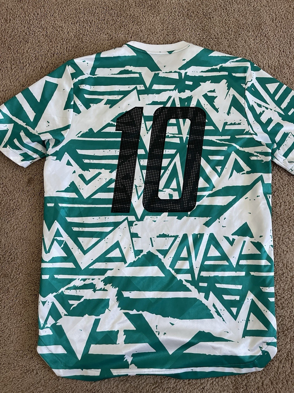 Adidas Tango Tan DNA 2020 #10 Soccer Football Short Sleeve Jersey Size M MESSI gallery