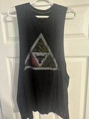 Under Armour Men’s Project Rock Mana Muscle Tank Top Sleeveless Shirt XL Black