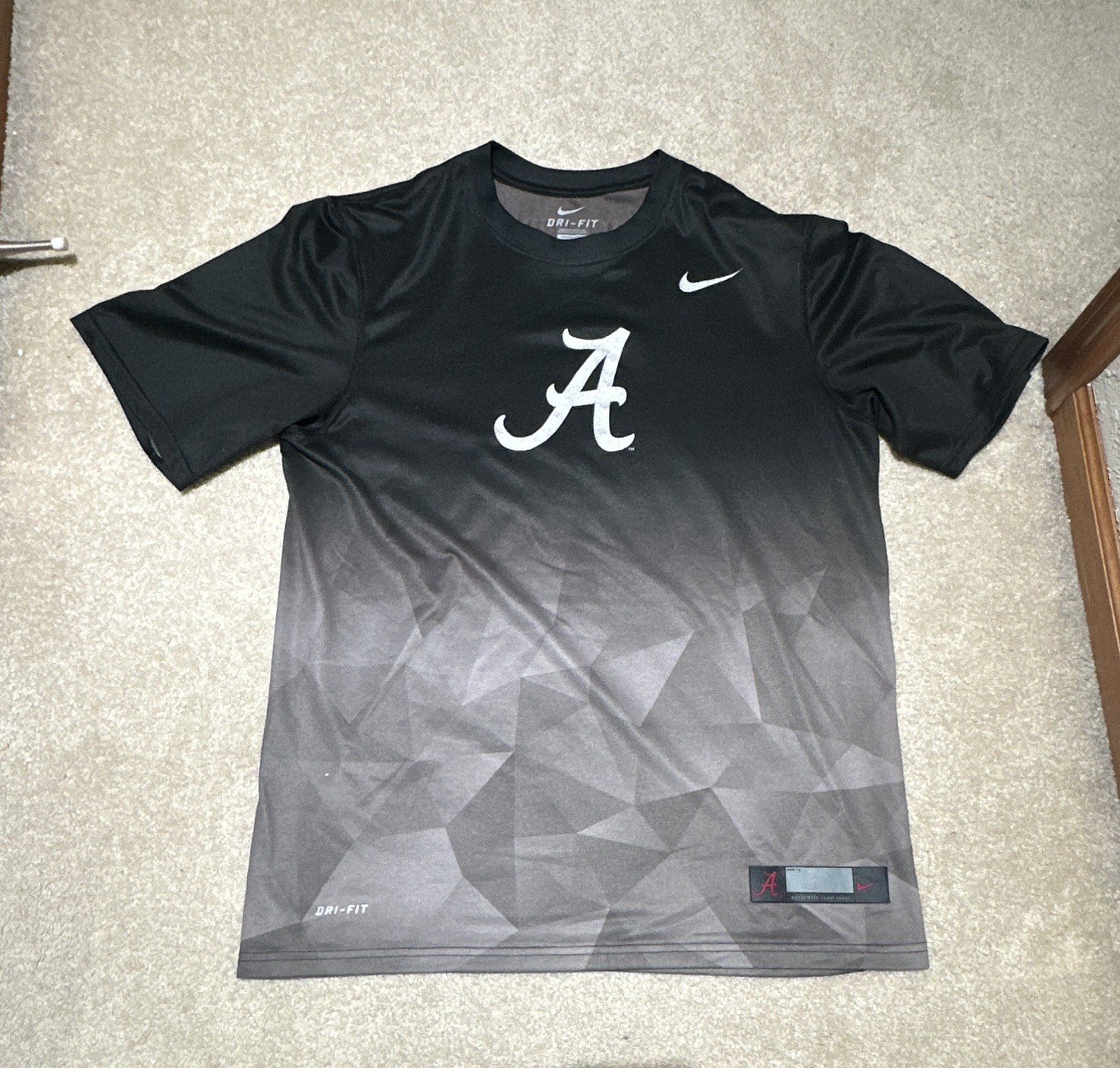 Men’s Nike Dri-FIT Alabama Crimson Tide College Football Playoff CFP Size M gallery