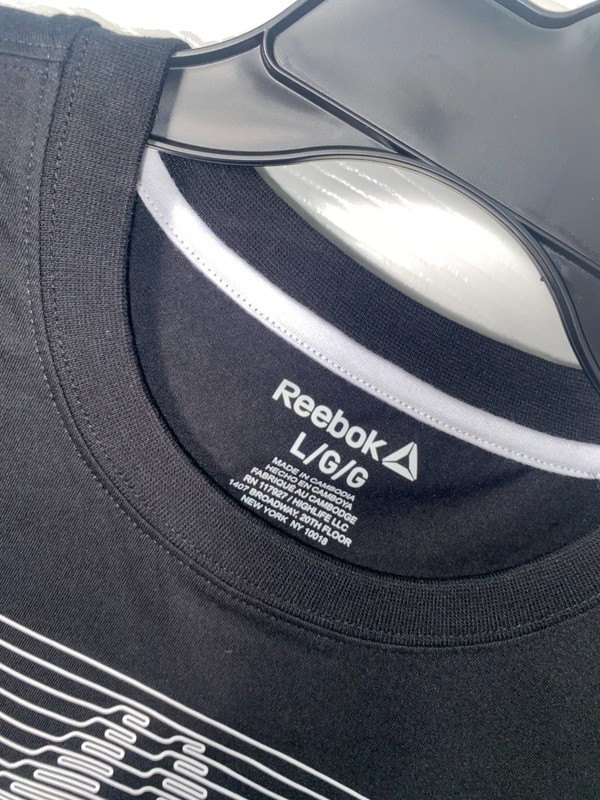 REEBOK Mens Graphic BLACK SS T-Shirt NEW Size L gallery