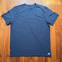 Vuori Strato Tech Short Sleeve T Shirt Mens L Navy Performance Stretch V126