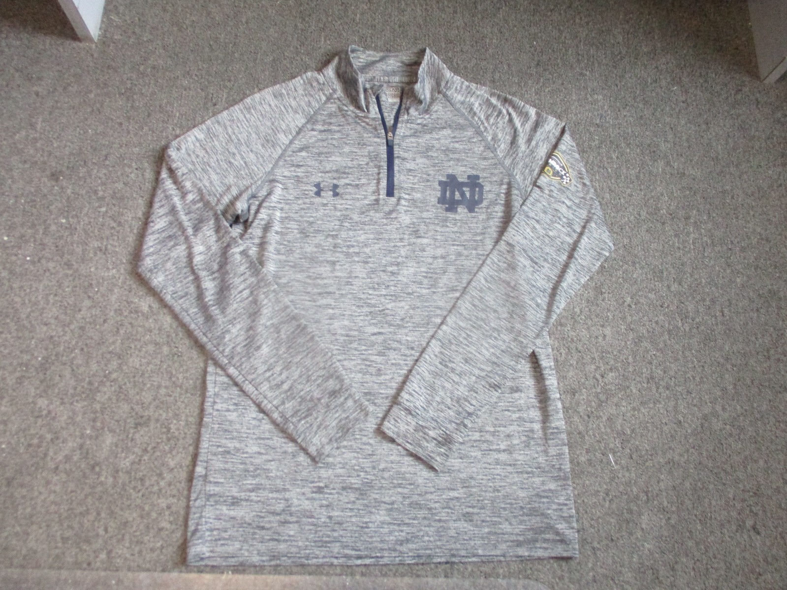 MENS UNDER ARMOUR NOTRE DAME IRISH SHAMROCK SERIES 1/4 ZIP PULLOVER SIZE SMALL gallery