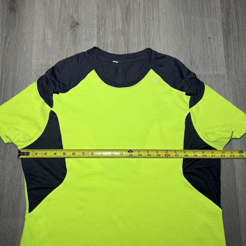 Lululemon Mens XL Metal Vent Tech Stretch Performance Running High Visibility gallery