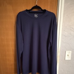 Men’s XL Lightweight Long Sleeve Crew Neck Solid Blue Polyester Activewear Tee