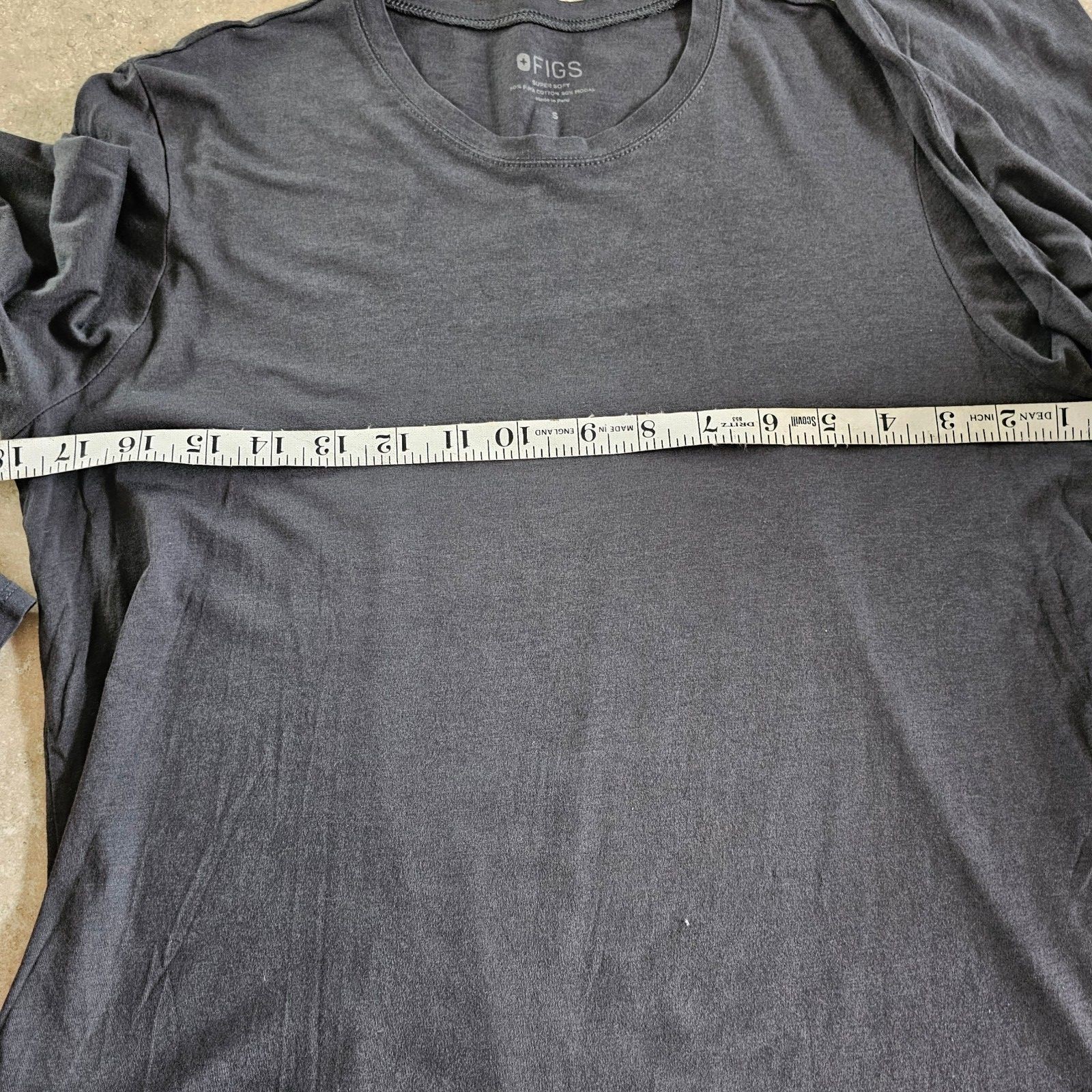 FIGS Super Soft Long Sleeve Shirt Size Small gallery