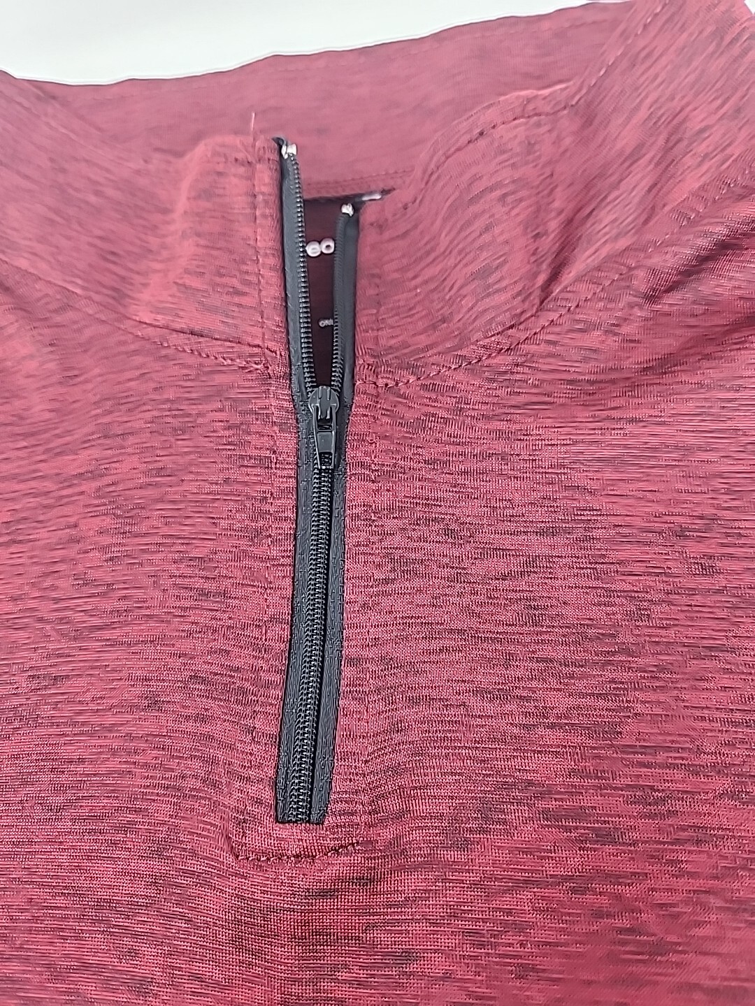 Real Essentials Men's Active 1/4 Zip Color: Burgundy Heather Size: Medium gallery