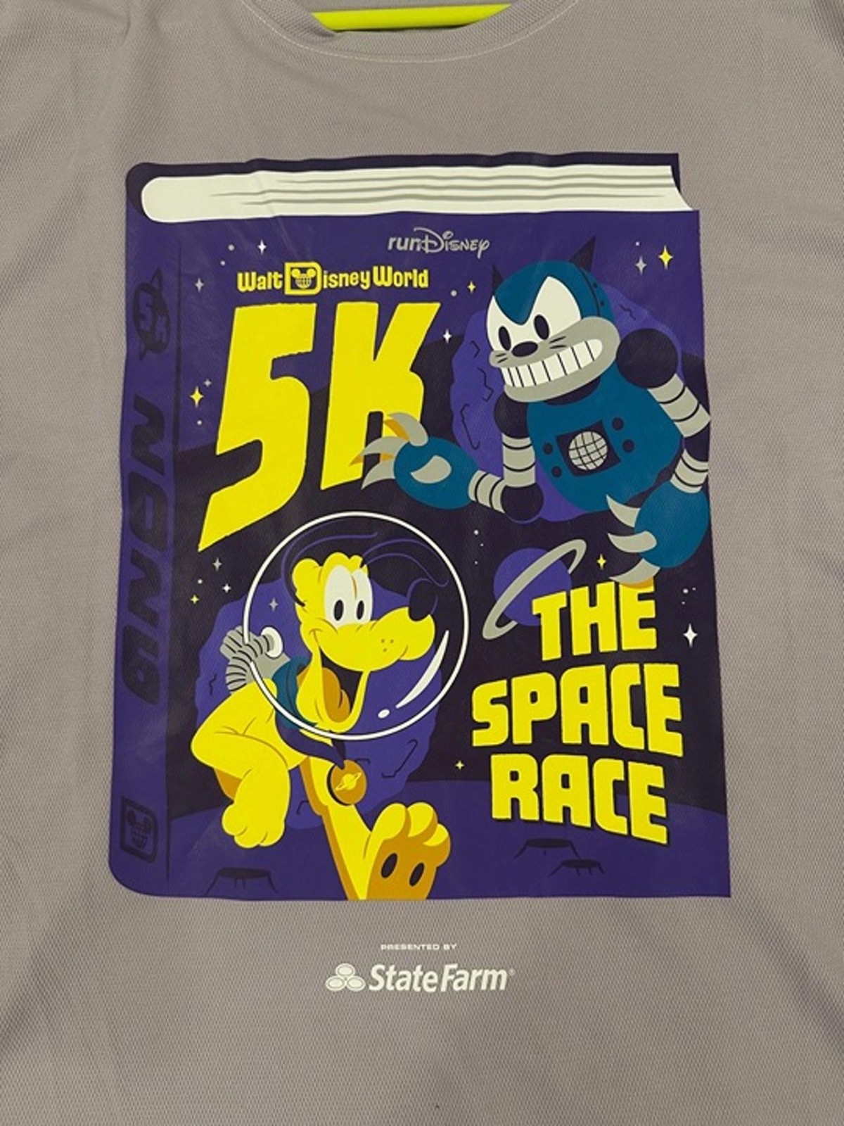 2026 runDisney Walt Disney World Marathon Weekend Pluto 5k XXL Brooks race shirt gallery