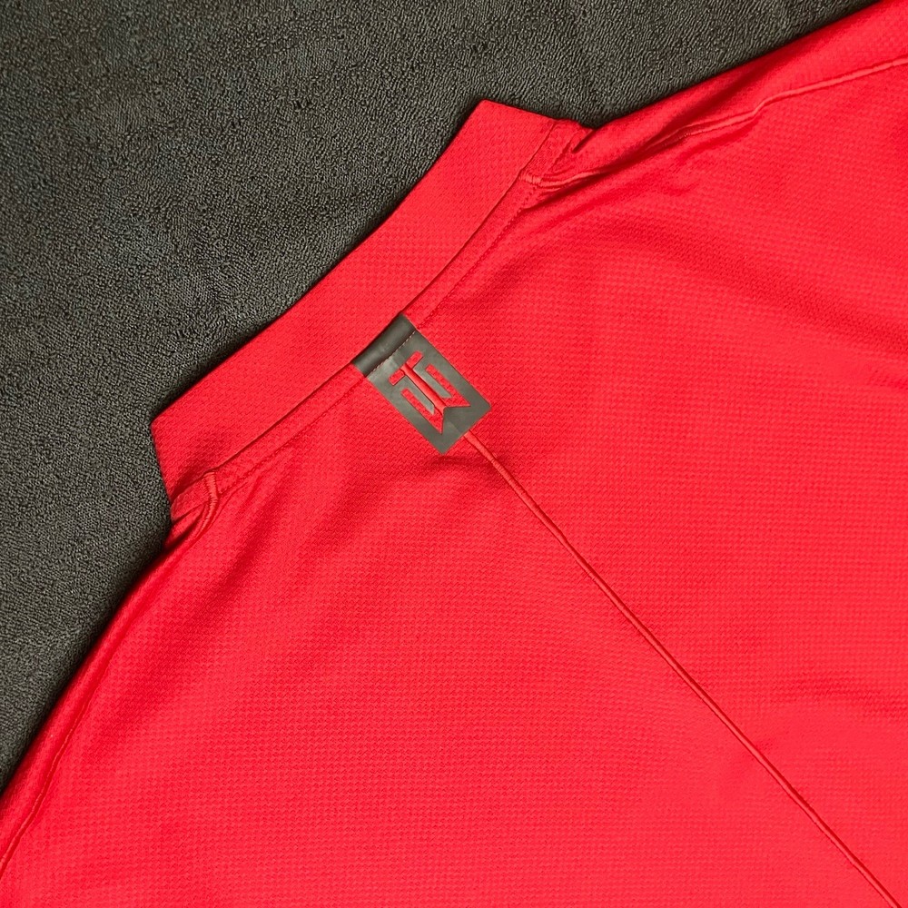 Nike Golf Tiger Woods Vapor Dry Mock Blade Collar Polo BV9219 687 Sunday Red M