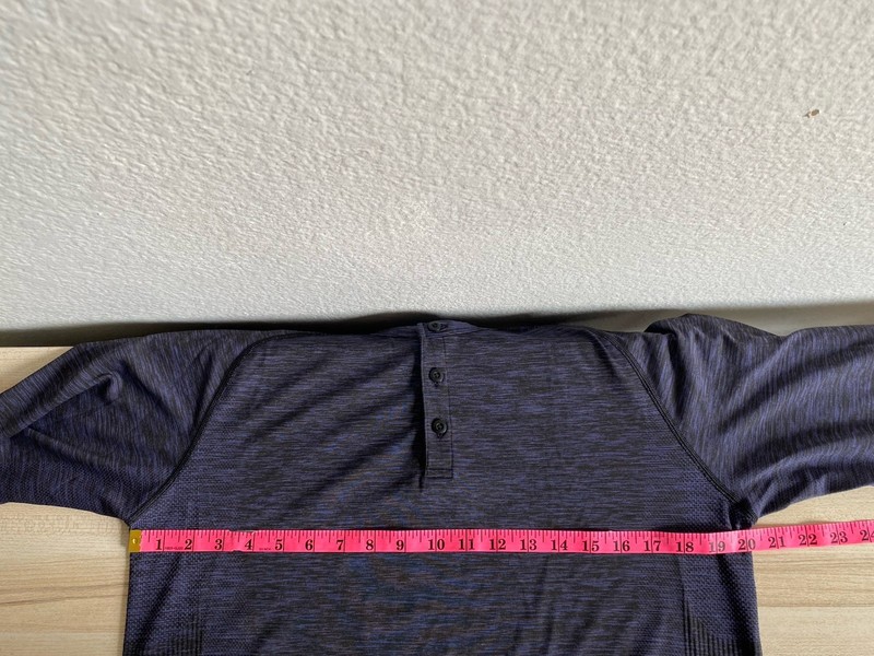 Lululemon Metal Vent Tech Henley Long Sleeve Deep Purple Black Size Large gallery