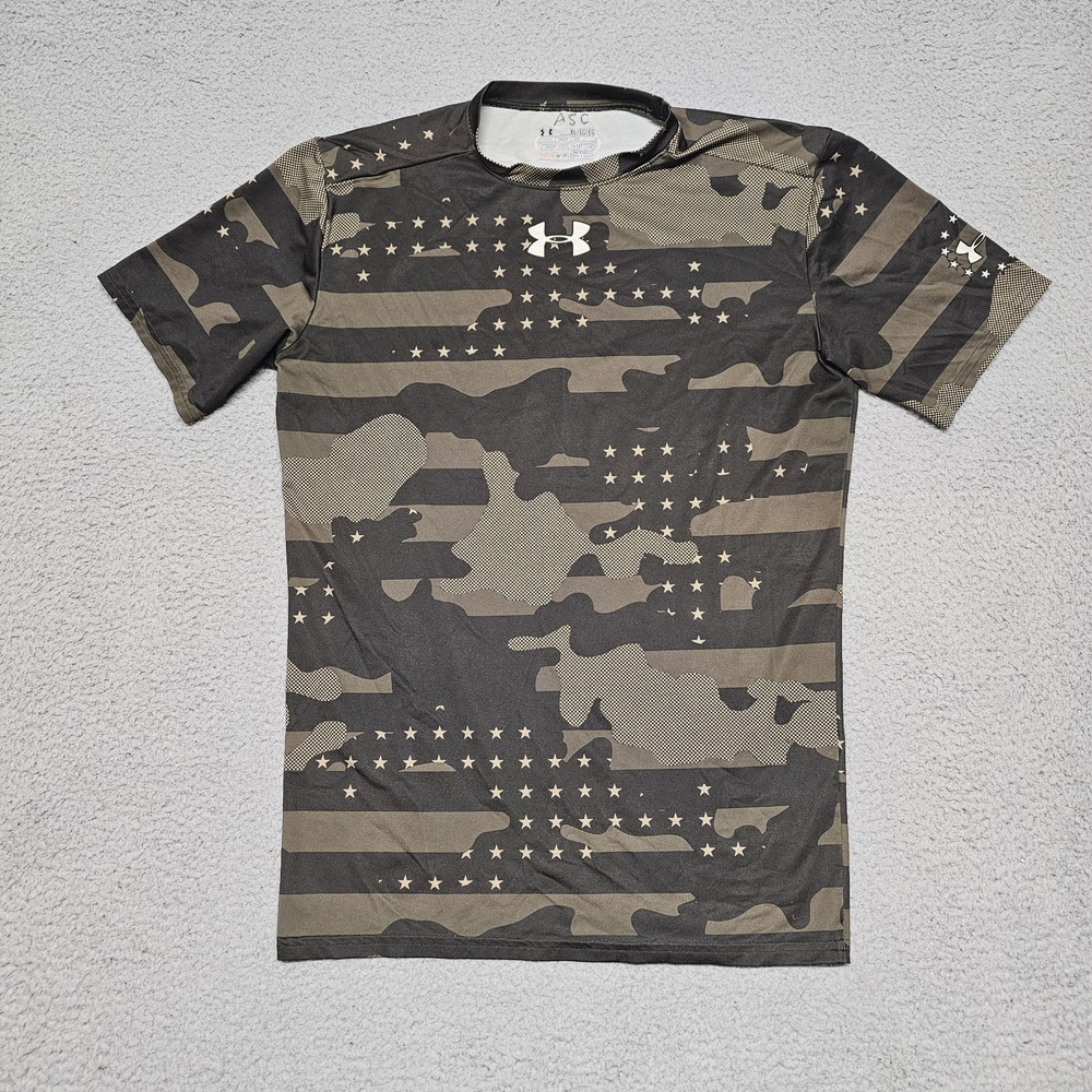 Under Armour Freedom Camo Compression Shirt Mens XL Heat Gear Athletic Fit