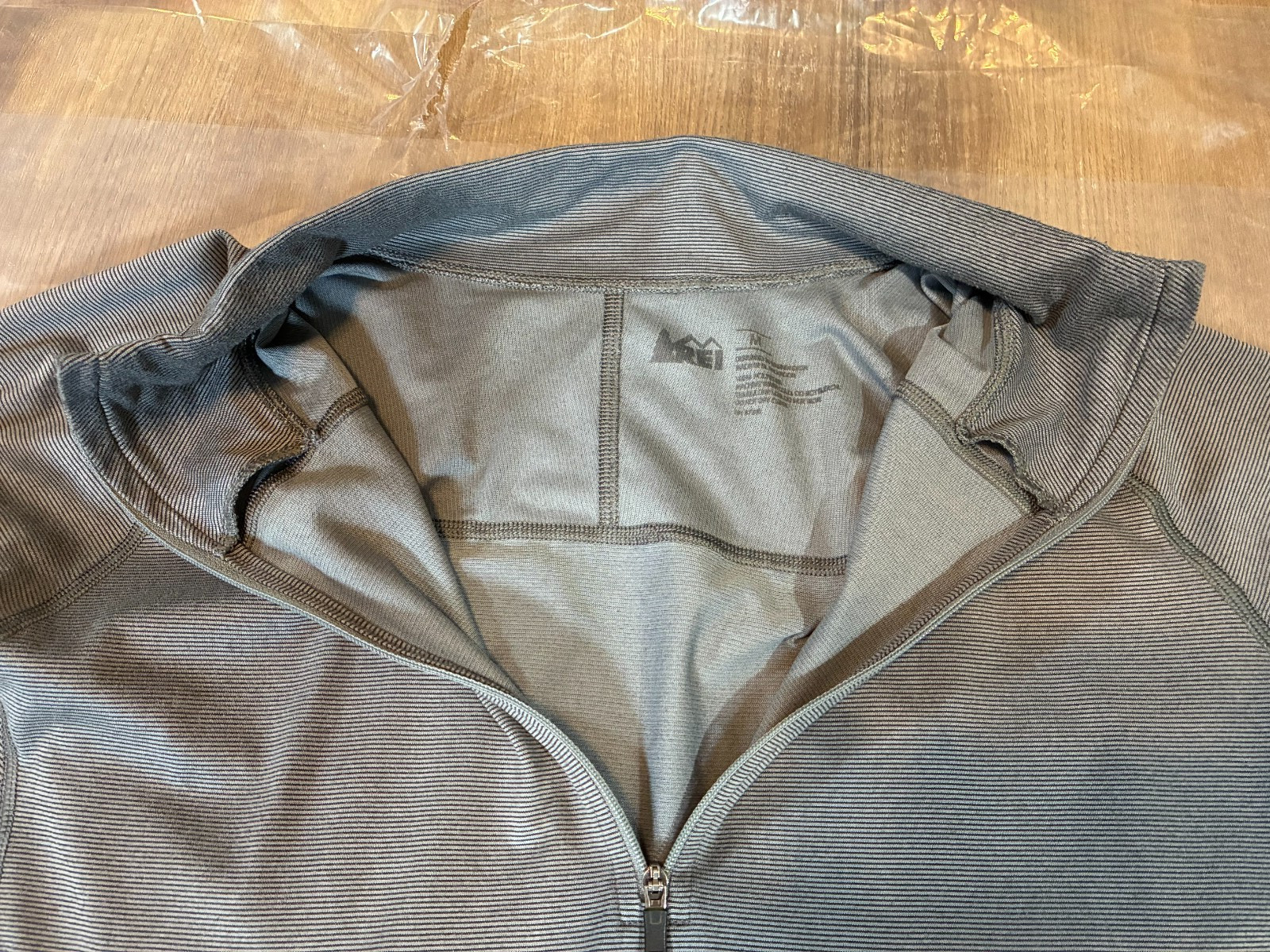 REI Lightweight Base Layer Quarter Zip Long Sleeve Shirt Mens Medium gallery