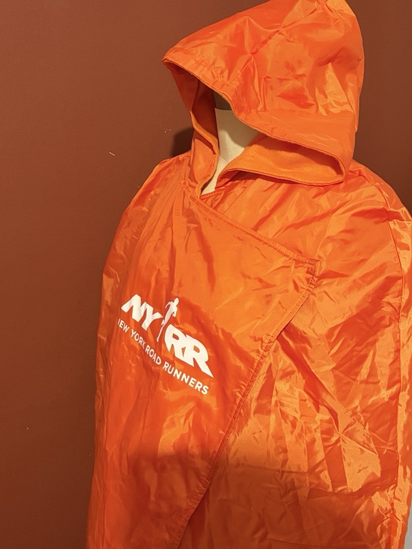 NEW YORK CITY MARATHON Road Runners (One Size) Hooded Cape Poncho Running Jacket gallery