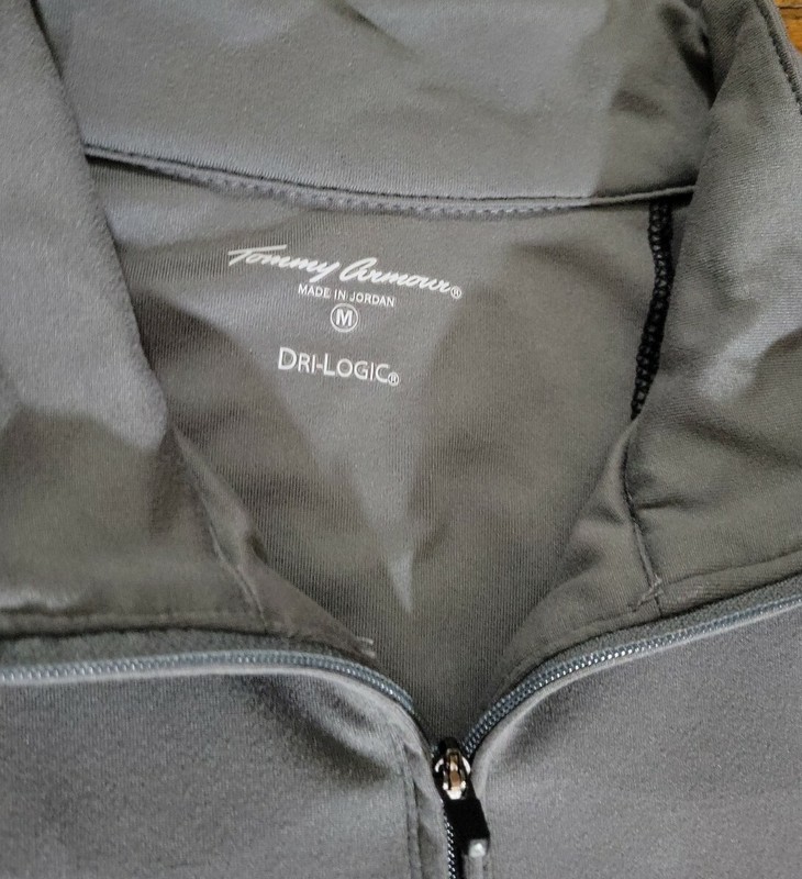 Tommy Armour 1/4 Zip Pull Over Gray Long Sleeve Dri Logic Size Medium gallery