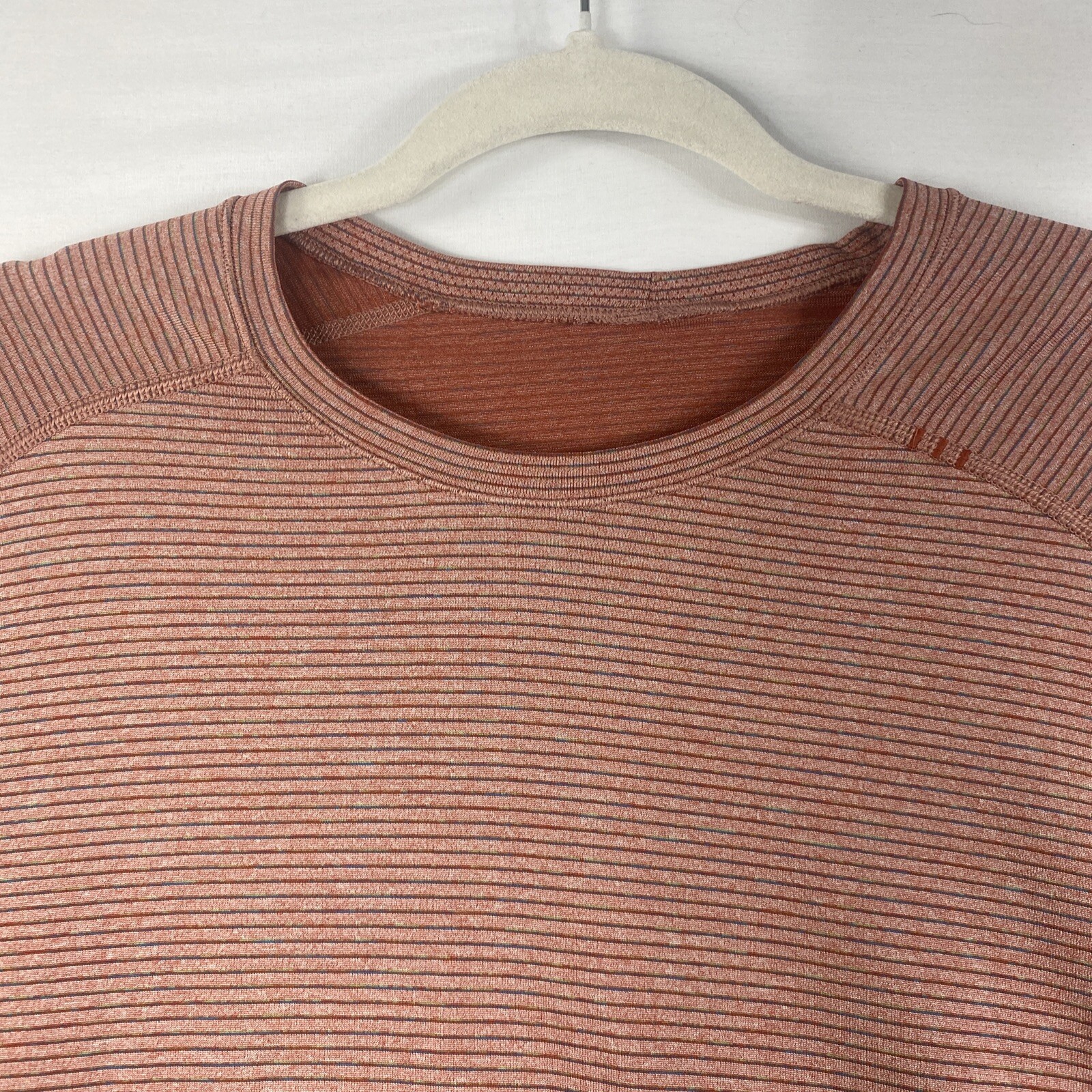 Lululemon Mens 5 Year Basic Tee Shirt Short Sleeve Micro Stripe Orange Sz Large gallery