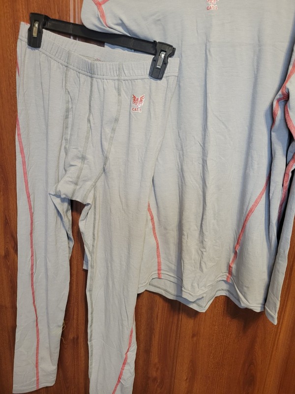 Drifire FR Cat 1 Base Layer Long Sleeve Shirt + Long Pants Mens Size Large gallery